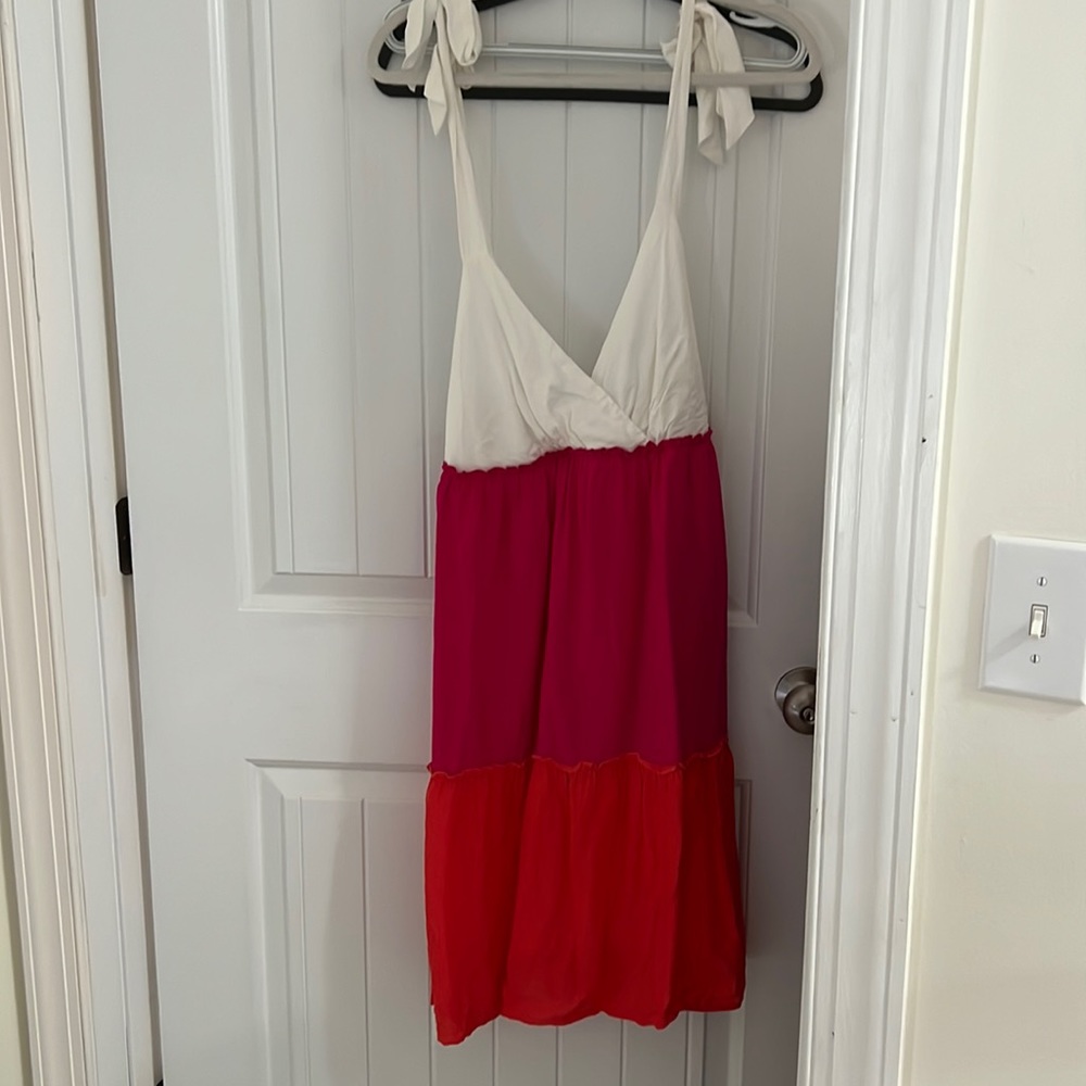 Boutique dress with should ties